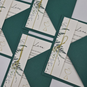 Minimalistyczne zaproszenia komunijne konwalia i paproć