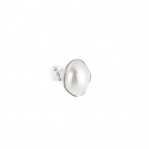 Minimalistyczny  srebrny pierścionek z perłą