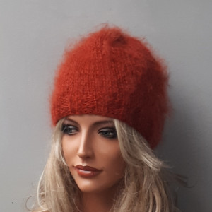 Moherowa czapka w kolorze rudym