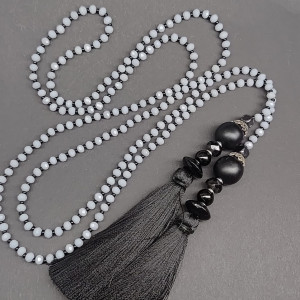 Naszyjnik Długi Sznur Kryształki Szklane z Chwostami