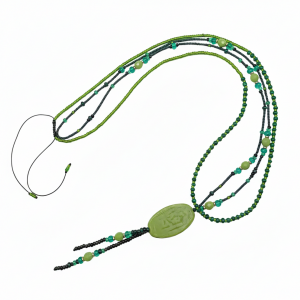 Naszyjnik "Green Earth" - Podwójny Sznur z Zielonym Medalionem