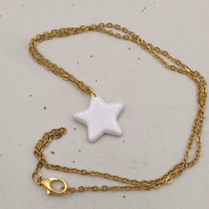 NASZYJNIK PERŁOWY GWIAZDKA