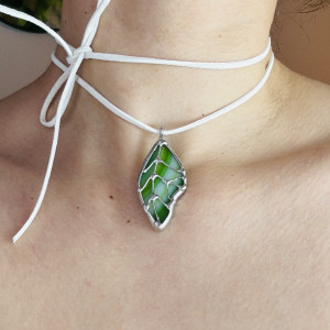 Naszyjnik szklany Wisior  "Liść Witraż Wiosenny prezent