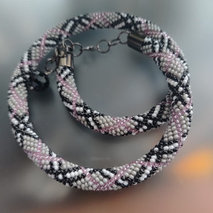 Naszyjnik sznur kratka