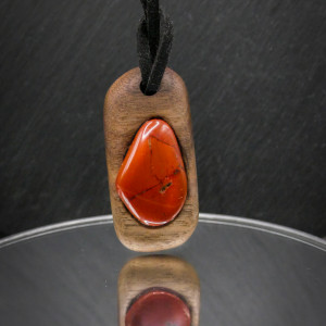 Naszyjnik Wisiorek „Jaspis czerwony - pirografia, wood jewellery