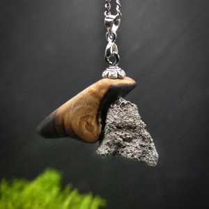 Naszyjnik Wisiorek „wiąz i piryt"- premium, jewellery, wood