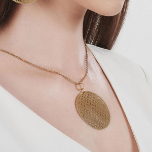 Naszyjnik z ażurowym motywem Urania c987