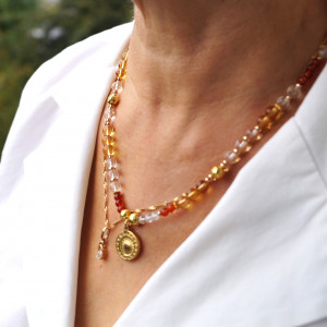 Naszyjnik z cytrynem, kwarcem, karneolem i złotą zawieszką