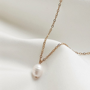 Naszyjnik z perłą