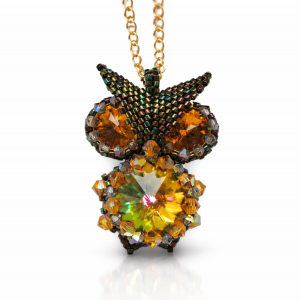 Naszyjnik z Sową - Ręcznie Szyta Biżuteria z Kryształów Preciosa