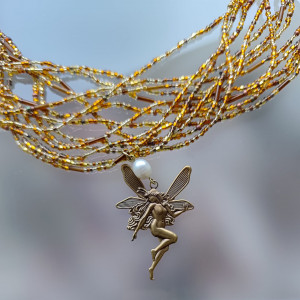 Naszyjnik Złote Koraliki z Wróżką