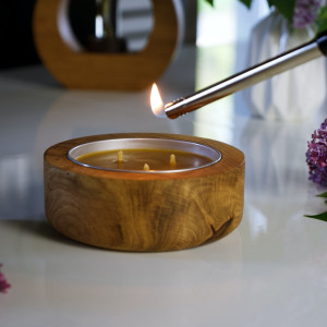 Naturalna świeca z wosku pszczelego w drewnie  230 ml