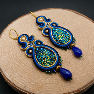 Niebiesko-złote kolczyki sutasz z żywicą