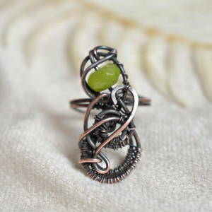 Nieskończona zieleń - pierścionek z jadeitem