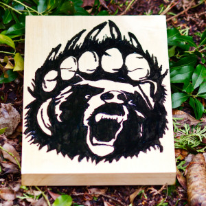 Obrazek malowany na deseczce lipowej Niedźwiedź 2