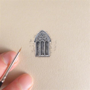 Okno katedry, miniatura 2,5 cm !  średniowiecze