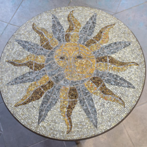 Okrągły stolik kawowy