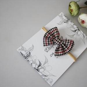 Opaska  kokarda czerwono czarna pepitka