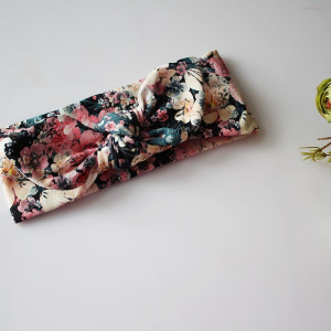 Opaska  pin up szeroka 8cm kwiatuszki na granacie