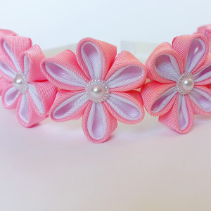 Opaska z kwiatami róż-biel