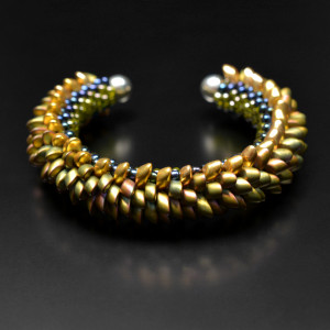 Orinys, smocza bransoleta cuff, beading