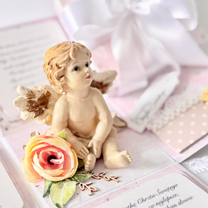 Pamiątka Chrztu Świętego z Aniołem dla dziewczynki  (EBCŚ03)
