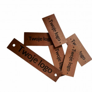 Personalizowana metka z logo brązowa skórzana Twój napis 1szt