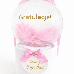 Personalizowany prezent z imieniem dziecka, tort z pampersów