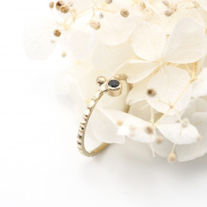 Pierścionek czarna kropla