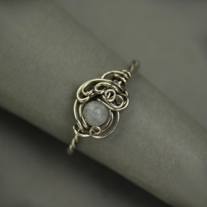 Pierścionek kamień księżycowy wire wrapping 4