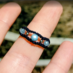 Pierścionek, obrączka z makramy, akwamaryn fasetowany, nimimakrama