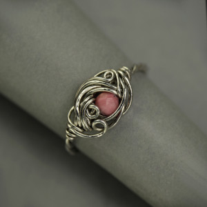 Pierścionek regulowany różowy rodonit wire wrapping