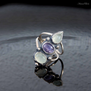 Pierścionek srebrny z tanzanitem i akwamarynami