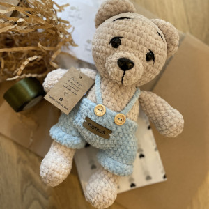 Pluszowy miś na szydełku, prezent dla dziecka, spersonalizowany miś