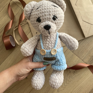 Pluszowy miś personalizowany na szydełku, prezent dla dziecka