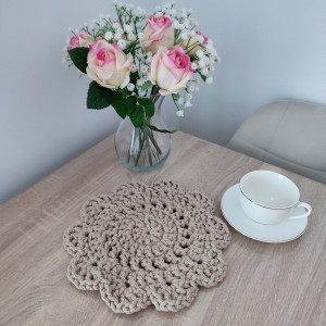 Podkładka szydełkowa pod kubki ze sznurka 27cm