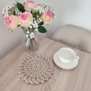 Podkładka szydełkowa ze sznurka pod kubki 20cm