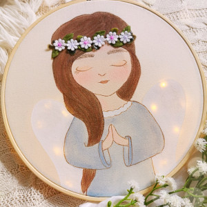 Podświetlany obrazek z aniołem, pamiątka I Komunii dla dziewczynki