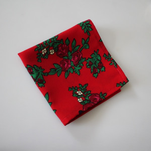 poszetka wypustka butonierka folk kwiaty na czerwieni