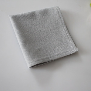 Poszetka wypustka butonierka  len z wiskozą szara mgła