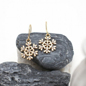 POZŁACANE KOLCZYKI ŚNIEŻYNKI Z CYRKONIAMI.