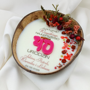 Prezent na 40 urodziny / wosk sojowy/ świeca w kokosie