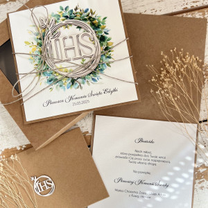 Przepiękna kartka na komunię pamiątka komunii w pudełku KKP-188