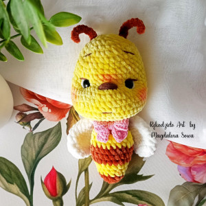 Pszczoła Pszczółka na szydełku Maskotka