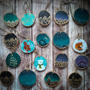 Ręcznie malowana, drewniana bombki