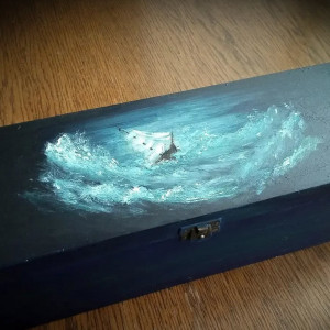 Ręcznie malowana skrzyneczka na wino