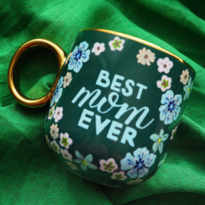 Ręcznie malowany kubek dla mamy BEST MOM