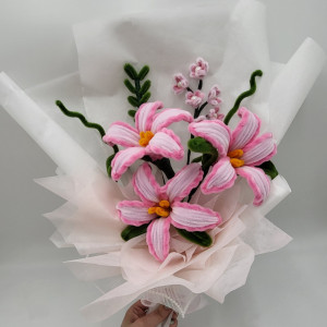 Ręcznie robiony bukiet z drucików kreatywnych