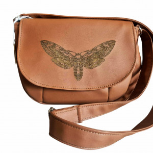 Rockowa mała wegańska  torebka listonoszka ćma prezent