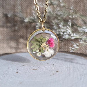 Różana łąka złota zawieszka różowy bukiet wisior